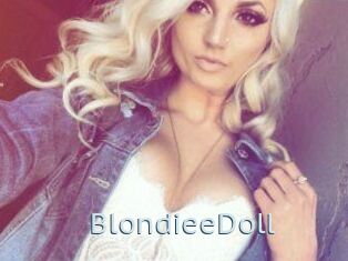 BlondieeDoll