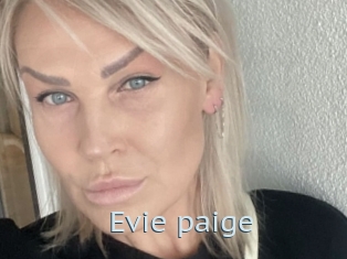 Evie_paige