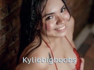 Kyliebigboobs