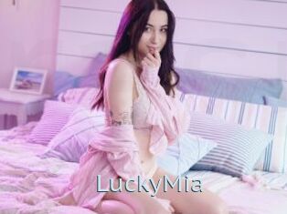 LuckyMia