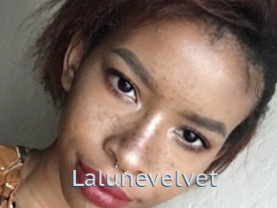 Lalunevelvet