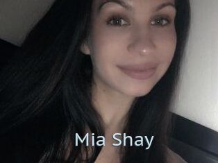 Mia_Shay