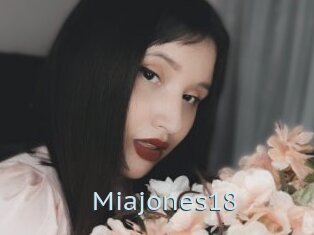 Miajones18