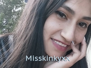 Misskinkyxx